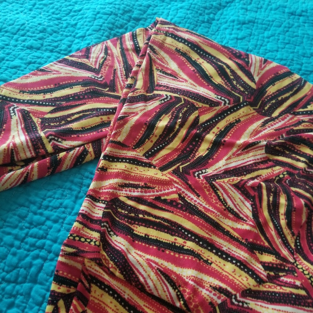 LuLaRoe size TC leggings